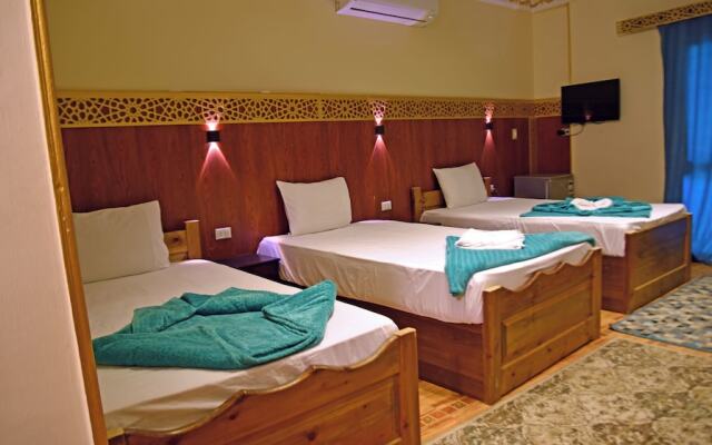 New Pyramids Paradise Hostel