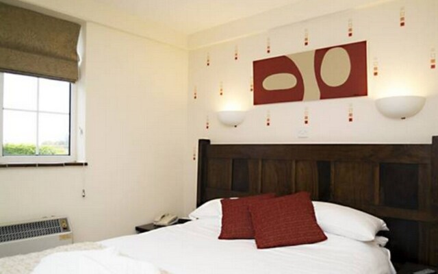 The Peacock Country Inn