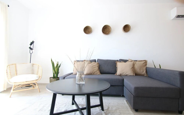 Phaedrus Living: Seaside Luxury Flat Limnaria 152