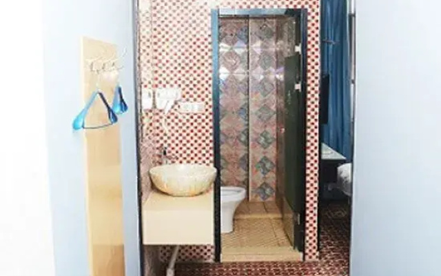 Huaji Hotel Shanghai