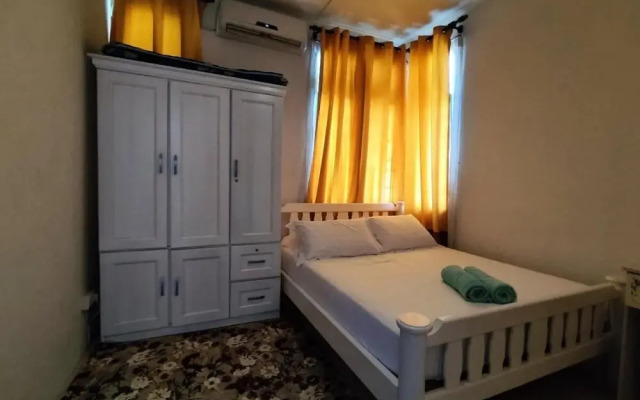 Yons' Homestay by Oyo Rooms