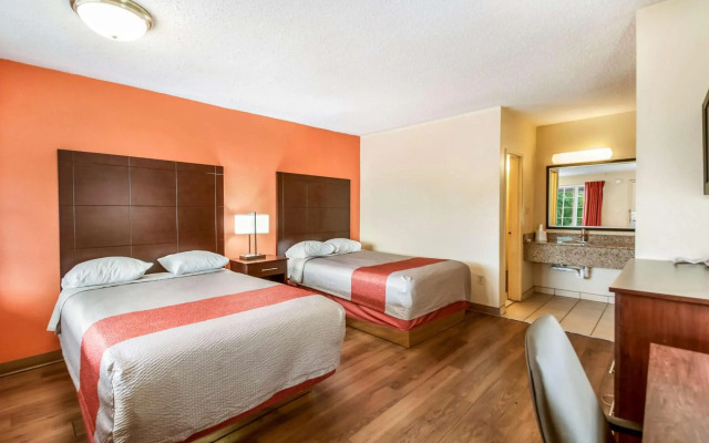 Motel 6 Washington, DC - Convention Center
