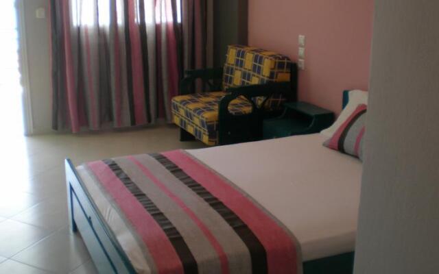 Almira Rooms
