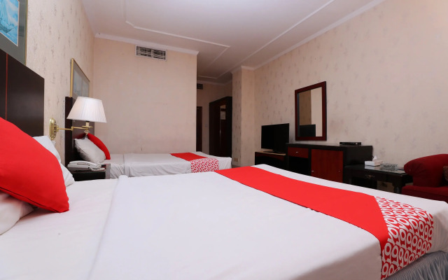 OYO 112 Semiramis Hotel