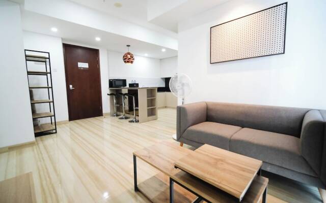 Exclusive And Spacey 3Br At Grand Sungkono Lagoon Apartment