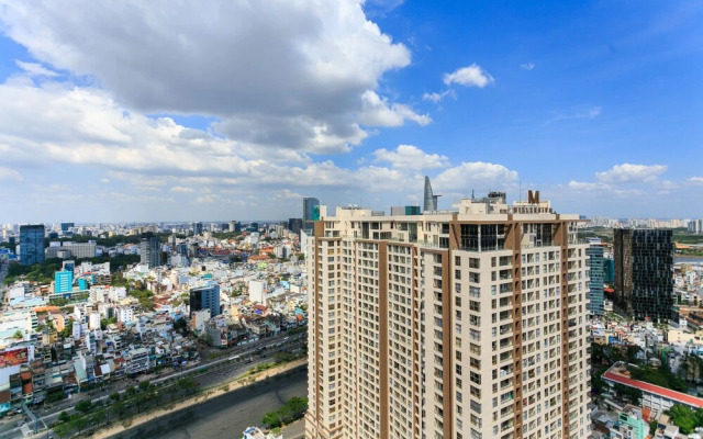 SAIGON 9 - Rivergate Residence Infinity Pool