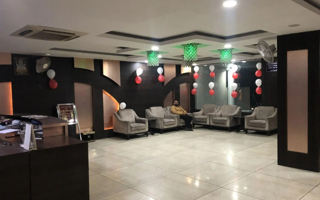 OYO Premium Bahadrabad Haridwar