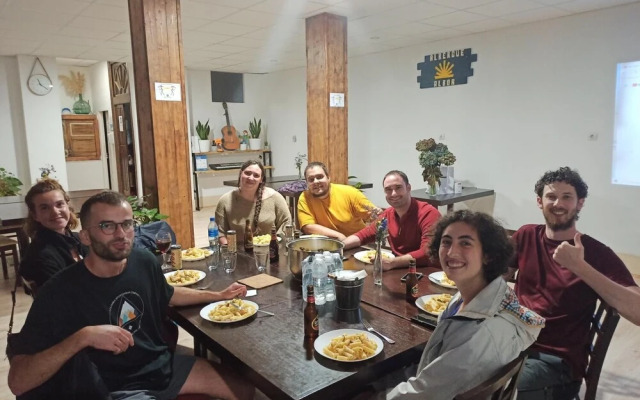 Albergue Albor - Hostel