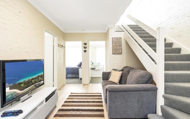 Enjoy Your Box Seat on Orion Beach and Jervis Bay – Guest Rooms – Vincentia