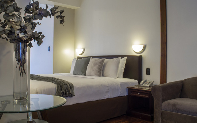 Parque del Lago Boutique Hotel