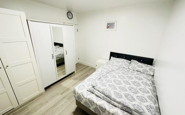 Immaculate 1-bed Apartment in Harrow