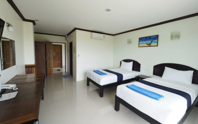Sea Mountain Khanom Hotel