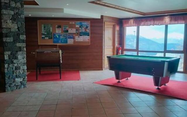 Superbe T2, à 100 mètres des pistes, piscine d'été