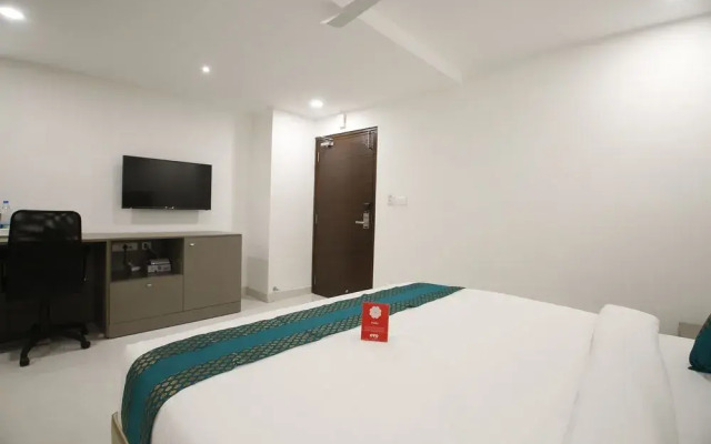 OYO 11411 D Suites