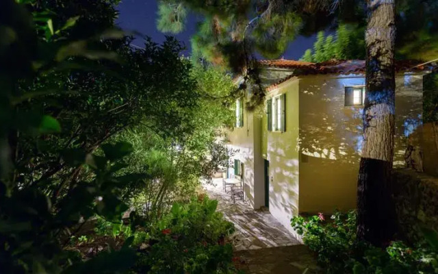 Eressos Rose Garden House Villa
