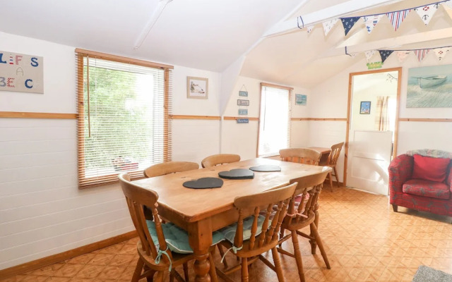 Suzanne's Beach Hut