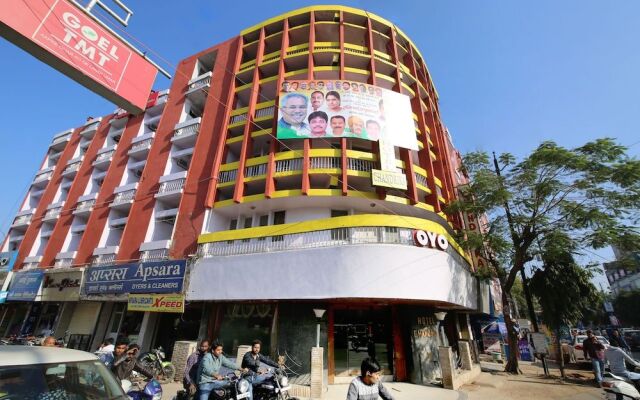 OYO 25064 Chandrika