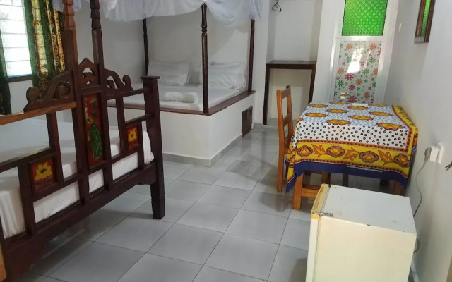 Baraka Aquarium Bungalows