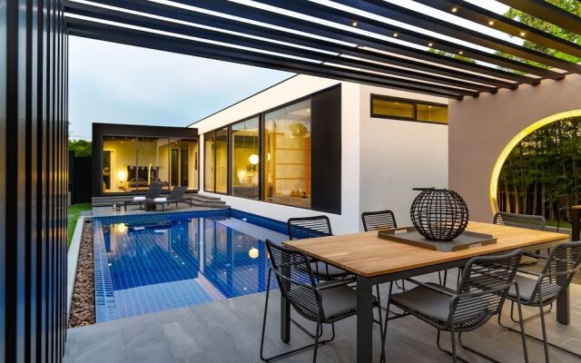 Villa Kuso by Holiplanet