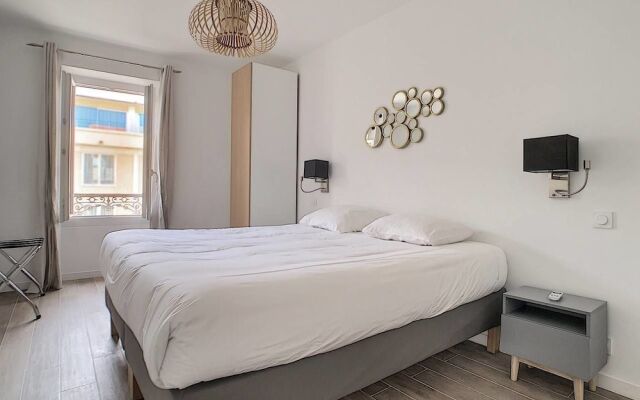 Superb Apart 6 People in the Heart of Cannes T33