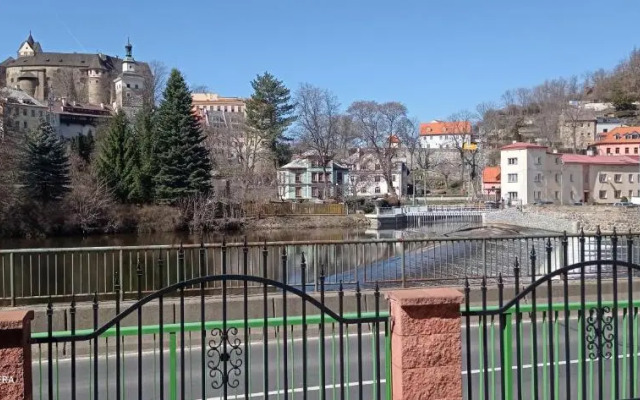 Penzion U Splavu