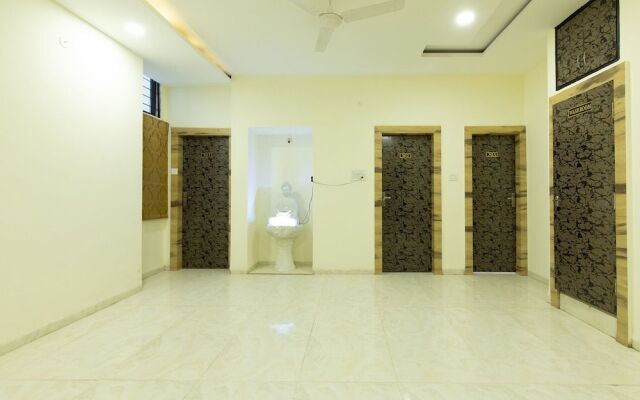 Oyo 16546 Hotel Saurabh