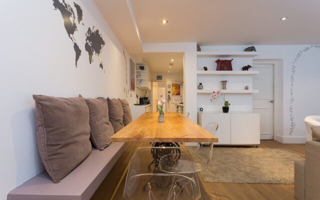 Kensington 2 Bedroom Flat With Patio
