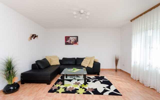 Apartments Maravera