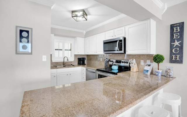 Seaside Beach & Racquet 5917