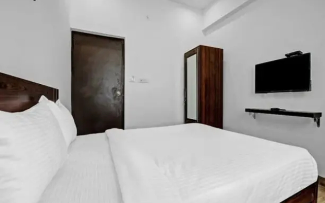 Fabhotel Dream Inn I