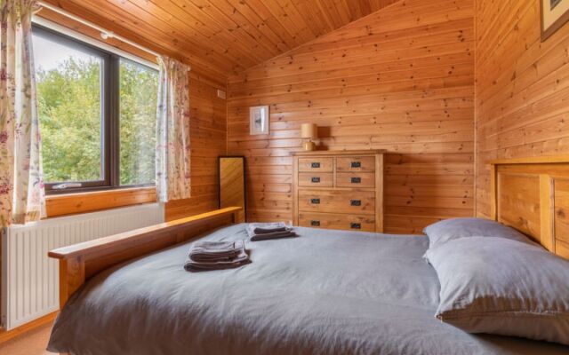 Loch Side Lodge 8