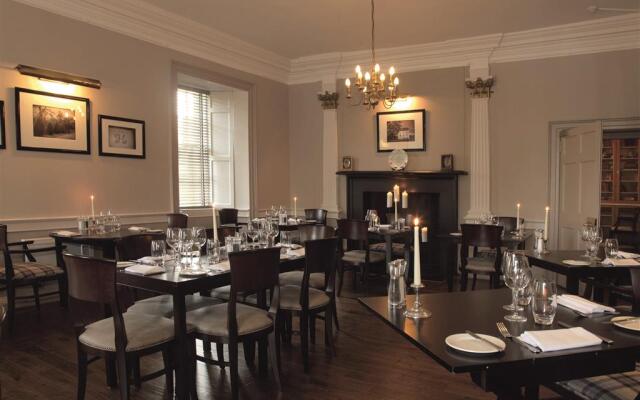 Macdonald Houstoun House