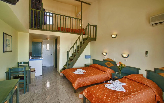 ILIOS APARTHOTEL(Tigaki)