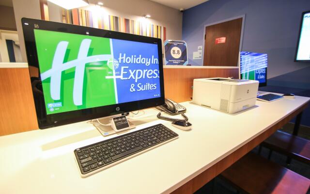 Holiday Inn Express & Suites Miami Airport East by IHG