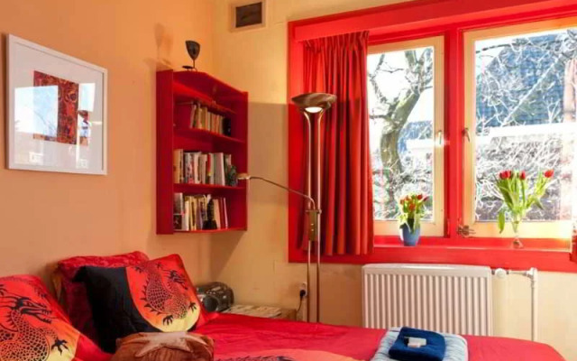 Xaviera Hollanders ''Happy House Bed & Breakfast''