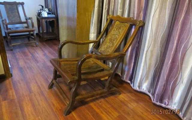 Yongxia Naxi Boutique Inn