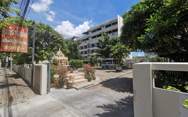 Subhamitra Hotel Hua Hin (SHA Certified)