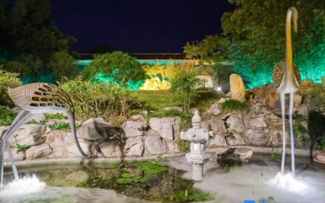 Ze Lin Hill-view Hotel