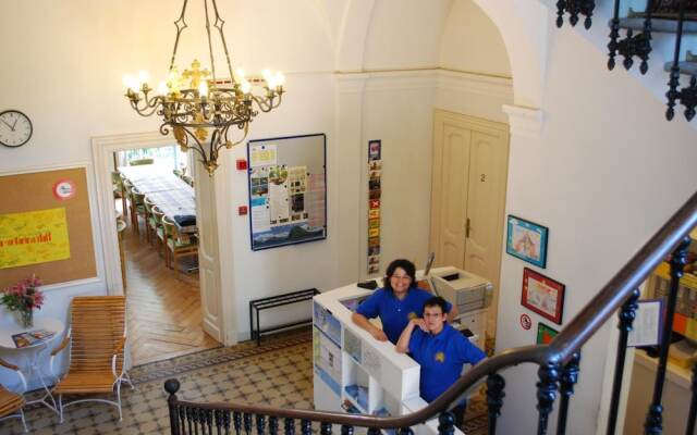 Hotel & Hostel Montarina