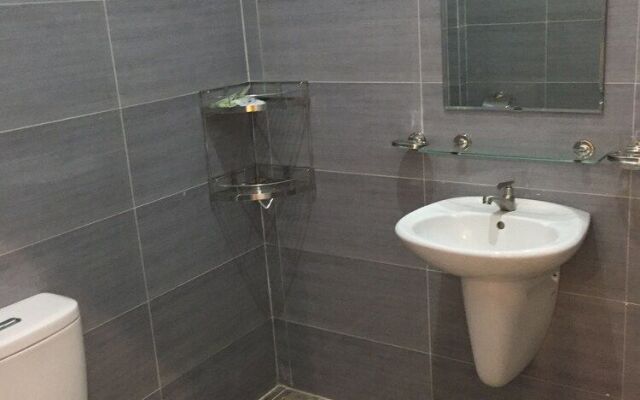 Khang Binh House - Hostel