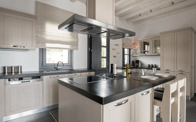 Myconian Platinum Villas