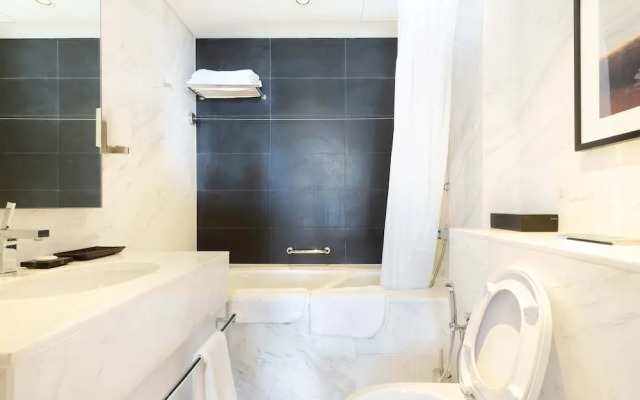 Comfy Studio at The Address Dubai Mall