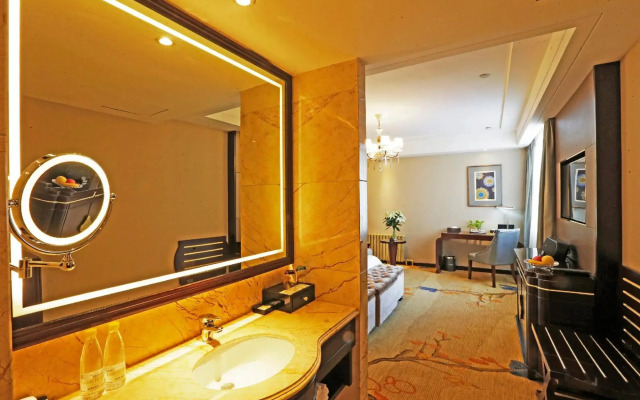 Yarrow Hotel