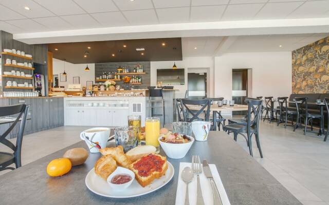 Brit Hotel Reims la Neuvillette