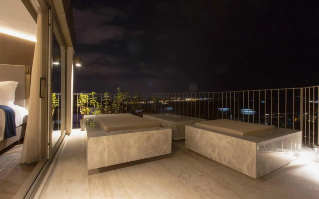 Noble22 Suites