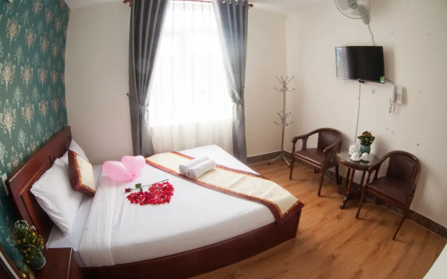 Lien Huong 2 Hotel
