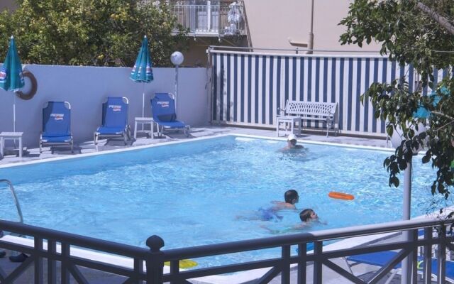 Bay's Hotel