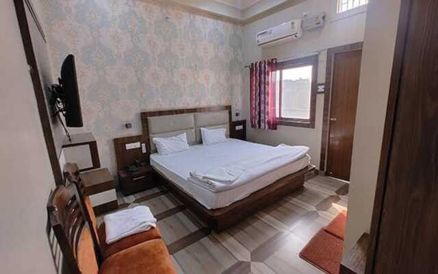 Fabhotel Cm Palace I