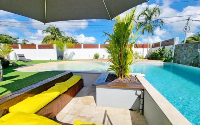Villa de 3 chambres avec vue sur la mer piscine privee et jardin clos a Goyave a 2 km de la plage