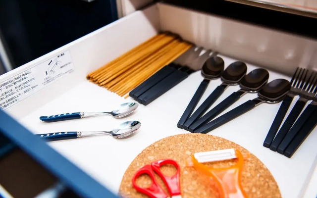 Sunny and Comfortable  Apartment 73